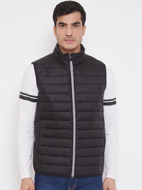 

Athleto Men Black Solid Lightweight Puffer Jacket