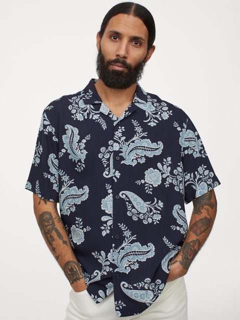

H&M Men Navy Blue Printed Patterned Resort Shirt