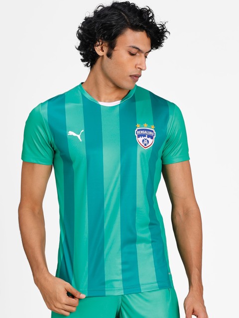 

Puma Men Green & Blue Striped Round Neck T-shirt
