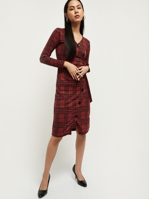 

max Women Brown Checked Wrap Dress