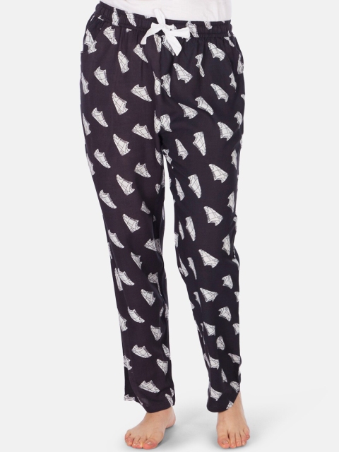 

Smugglerz Women Black Printed Lounge Pants