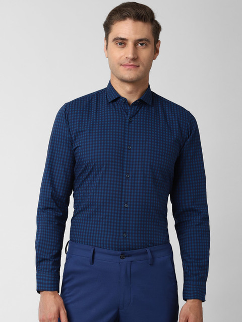 

Peter England Men Blue Slim Fit Checked Formal Shirt