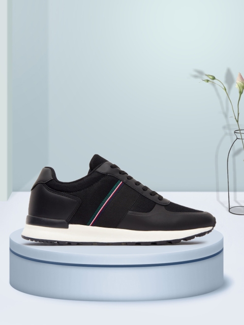 

shoexpress Men Black Colourblocked Sneakers
