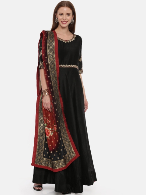 

Neerus Women Black Solid Kurta with Churidar & Dupatta