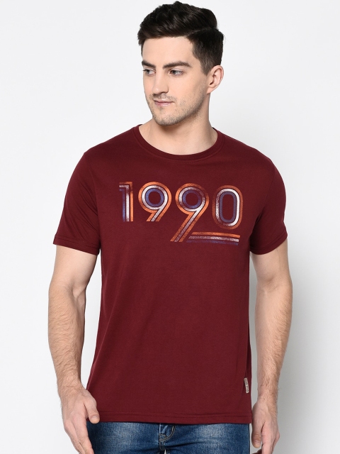 

Duke Men Burgundy Solid Round Neck T-shirt