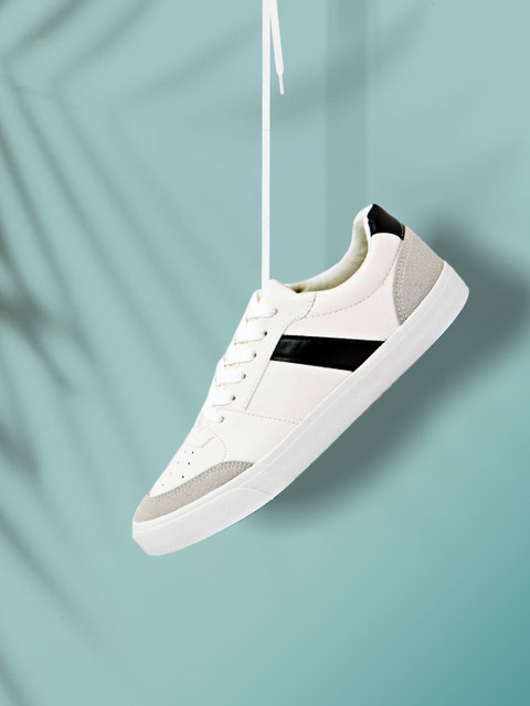 

shoexpress Men White PU Walking Shoes
