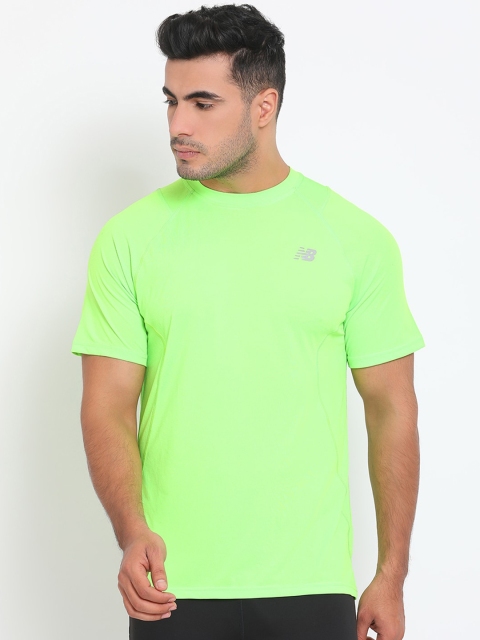 

New Balance Men Fluorescent Green Solid Round Neck T-shirt