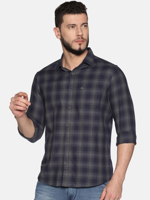 

Chennis Men Navy Blue & Grey Slim Fit Checked Casual Shirt