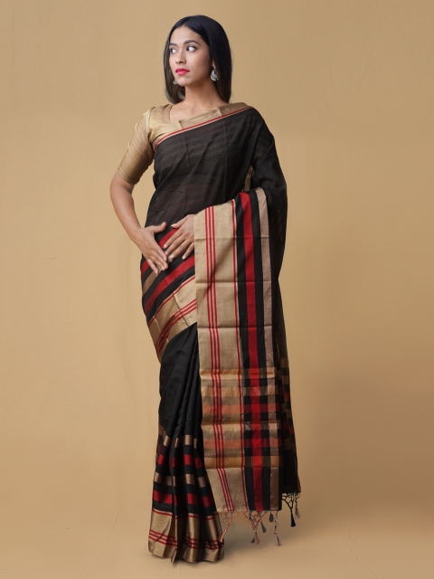 

Unnati Silks Black & Gold-Toned Silk Cotton Solid Chanderi Saree