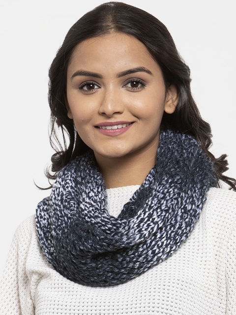 

Bodh Design Unisex Grey & White Hand-knitted Snood Muffler