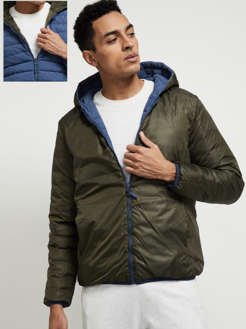 

max Men Blue Solid Reversible Padded Jacket