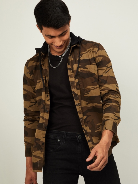

Bossini Men Olive Brown Camouflage Print Casual Shirt