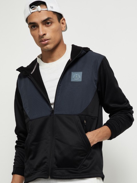 

max Men Black & Blue Colourblocked Sporty Jacket