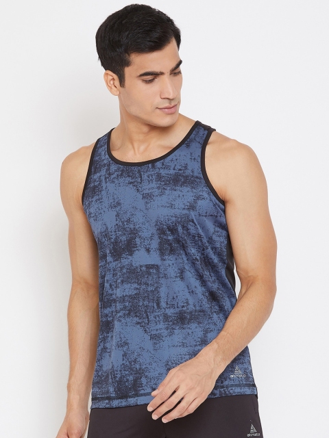 

Athleto Men Blue Printed Round Neck T-shirt
