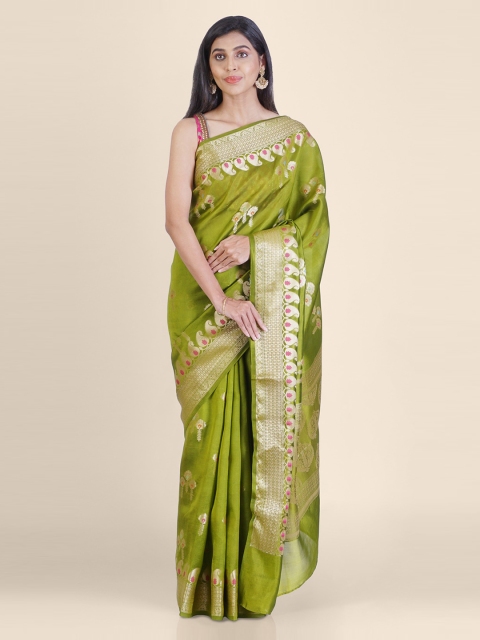 

Shruti and Mangaaysh Green & Gold-Coloured Pure Silk Handloom Banarasi Saree