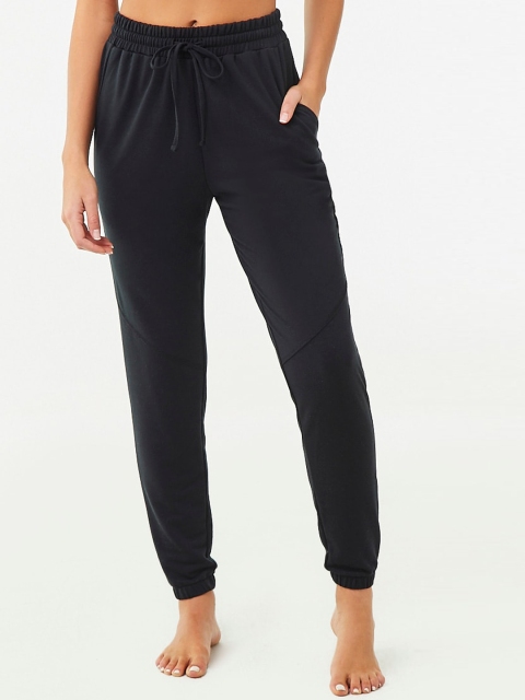 

FOREVER 21 Women Black Regular Fit Solid Regular Trousers