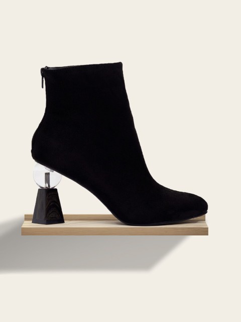 

shoexpress Women Black Solid Heeled Boots