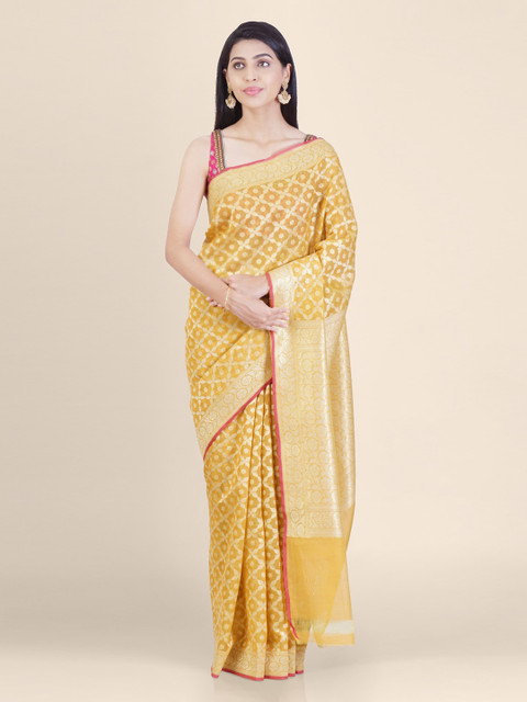 

Shruti and Mangaaysh Yellow & Gold-Coloured Silk Blend Handloom Banarasi Saree