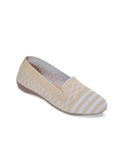 

TRASE Women Beige Printed Ballerinas