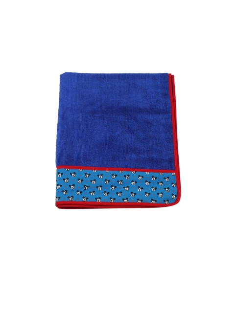 

Heads Up For Tails Blue & Red Disney Mickey Mouse Pet Towel