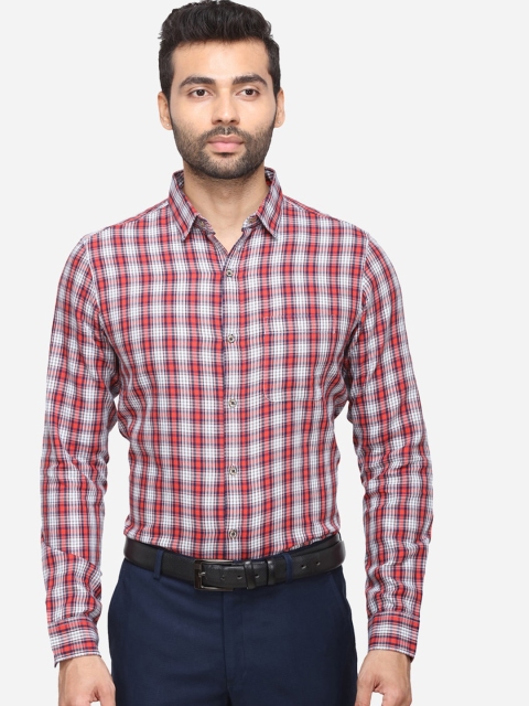 

JADE BLUE Men Red Regular Fit Checked Casual Shirt
