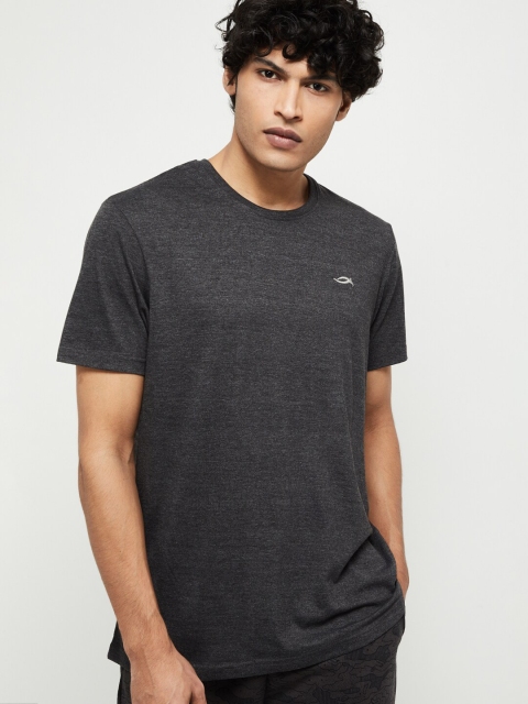 

max Men Charcoal Grey Solid Lounge T-shirt