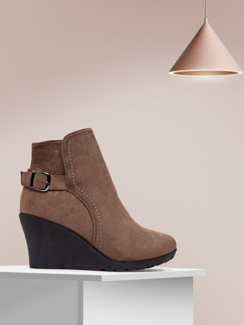 

shoexpress Women Taupe Solid Heeled Boots
