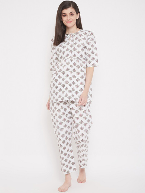 

Clovia Women White & Green Printed Night suit