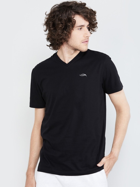 

max Men Black Solid Lounge T-Shirt