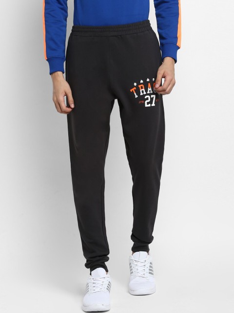

Yuuki Men Black Solid Straight-Fit Joggers