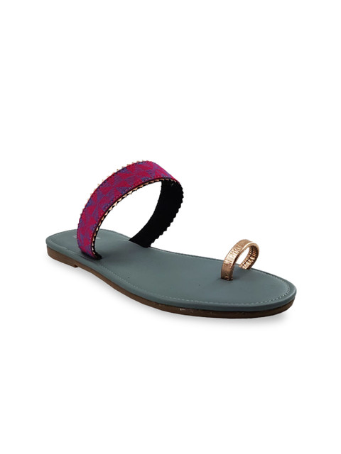 

THE MADRAS TRUNK Women Grey Embellished Leather One Toe Flats