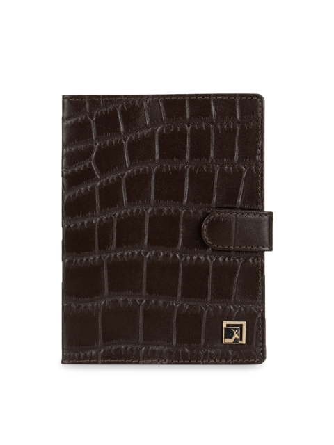 

Da Milano Men Brown Textured Leather Passport Holder