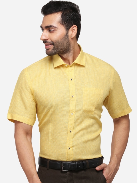 

JADE BLUE Men Yellow Slim Fit Checked Formal Shirt