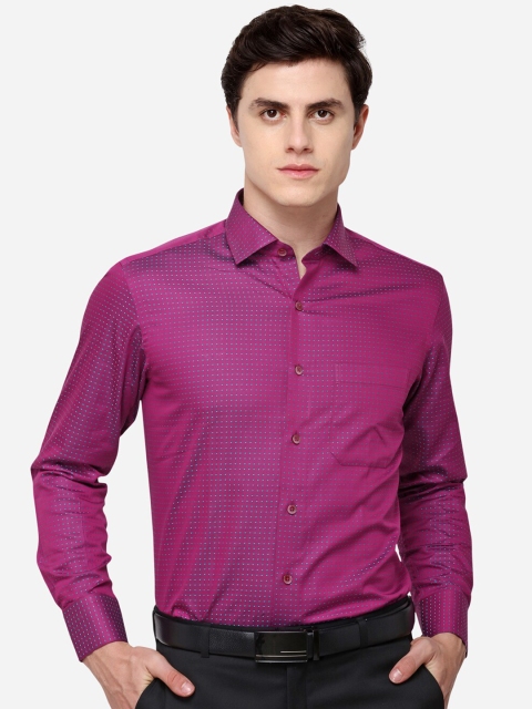 

METAL Men Magenta Slim Fit Printed Formal Shirt