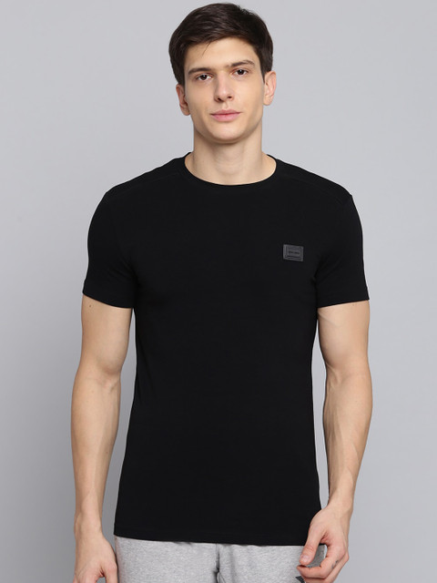 

Antony Morato Men Black Solid Round Neck T-shirt