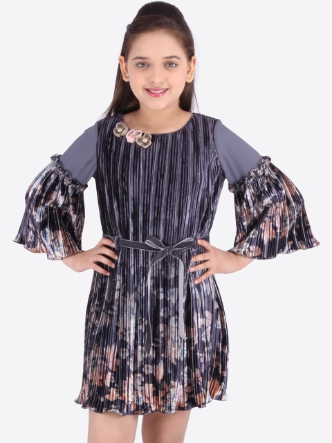 

CUTECUMBER Girls Grey Printed Fit and Flare Dress