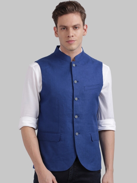

Parx Men Dark Blue Solid Waistcoat