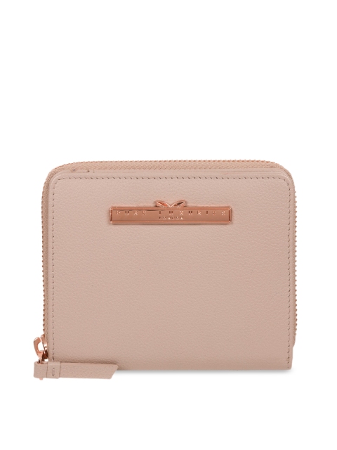 

PURE LUXURIES LONDON Pink Solid Clutch