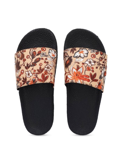 

Pampy Angel Women Beige & Brown Flower Self-Design Sliders