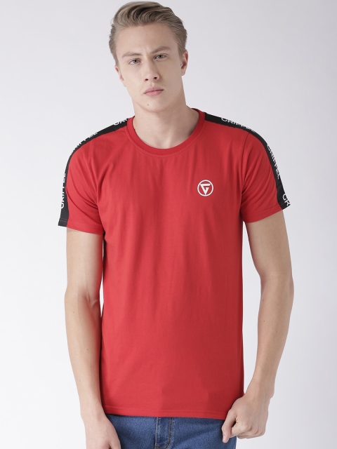 

GRIFFEL Men Red Solid Round Neck T-shirt