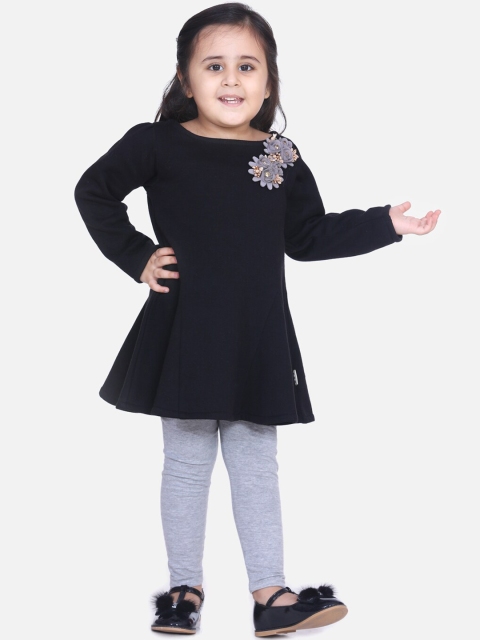 

AWW HUNNIE Girls Black Solid Fit and Flare Dress
