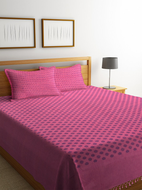 

Neudis Pink Hand Woven Jacquard Premium Cotton Double Bed Cover with 2 Pillow Cover