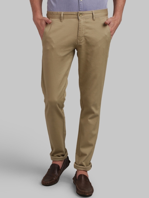 

Parx Men Khaki Tapered Fit Solid Regular Trousers
