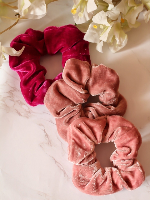 

Bellofox Women Set of 3 Velvet Scrunchies, Pink