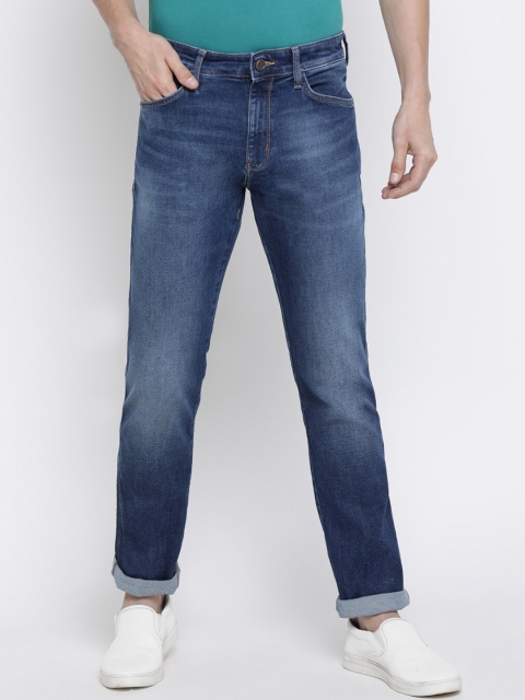 

Wrangler Men Blue Relaxed Fit Mid-Rise Clean Look Jeans