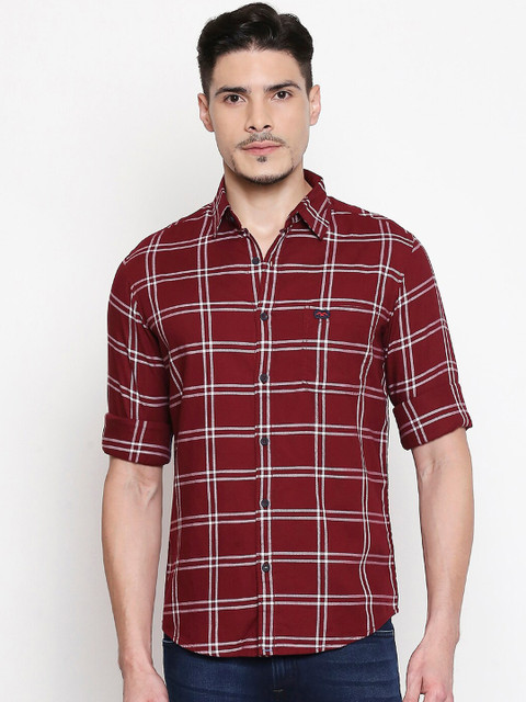 

Mufti Men Maroon Slim Fit Checked Casual Shirt