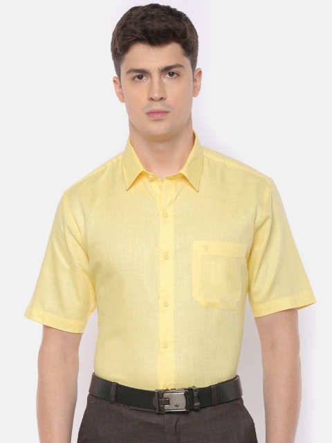 

RAMRAJ COTTON Men Yellow Regular Fit Solid Formal Shirt