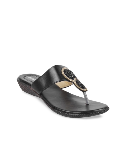 

WALKWAY Women Black Solid Sandals
