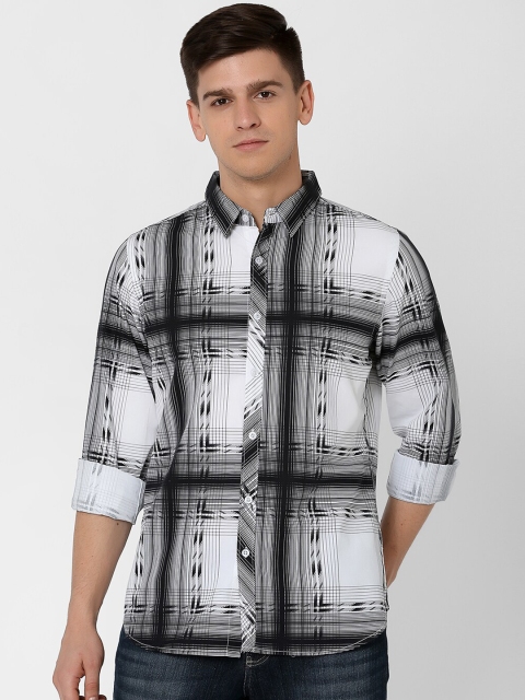 

MARCA Disati Men Black & White Slim Fit Checked Casual Shirt