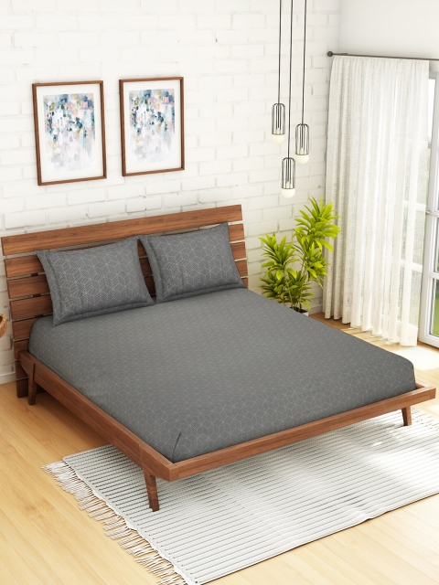 

CORE Designed by SPACES Grey Geometric 210 TC Cotton 1 Queen Bedsheet With 2 Pillow Covers
